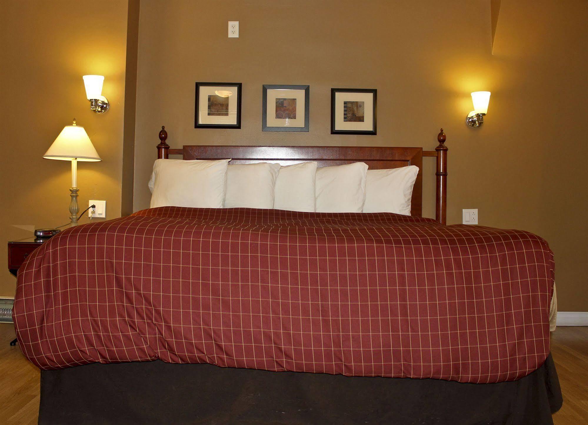 Midtown Motel & Suites Moncton Exterior foto